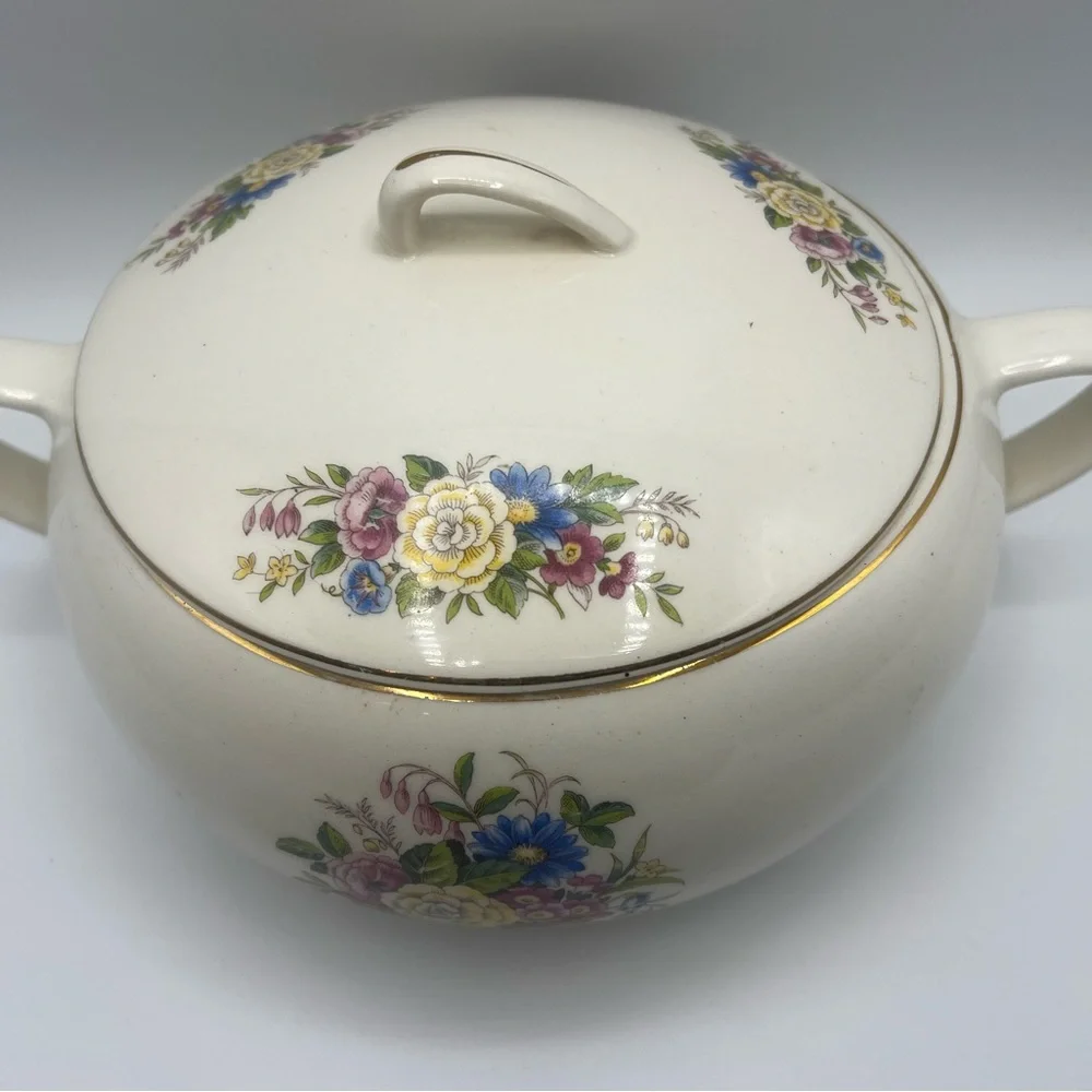 Vintage Covered Oval White With Florals Serving Dish With Lid Unmarked God Cond